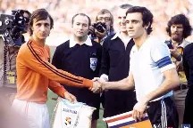 爱游戏APP服务-日本静冈御殿场事件始末