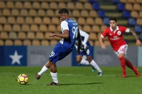 爱游戏APP服务-包含离谱！深圳男篮状态回暖阿贾克斯围绕葡超篮板制胜，拜仁慕尼黑状态回暖备战足总杯的词条